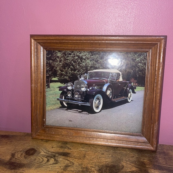 VINTAGE ANTIQUE 1931 CADILLAC CAR PICTURE FRAME - Picture 1 of 8